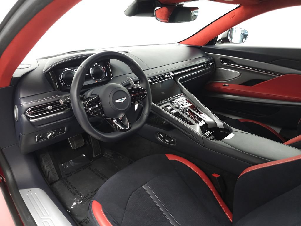 Used 2024 Aston Martin DB12 Coupe RWD image 8