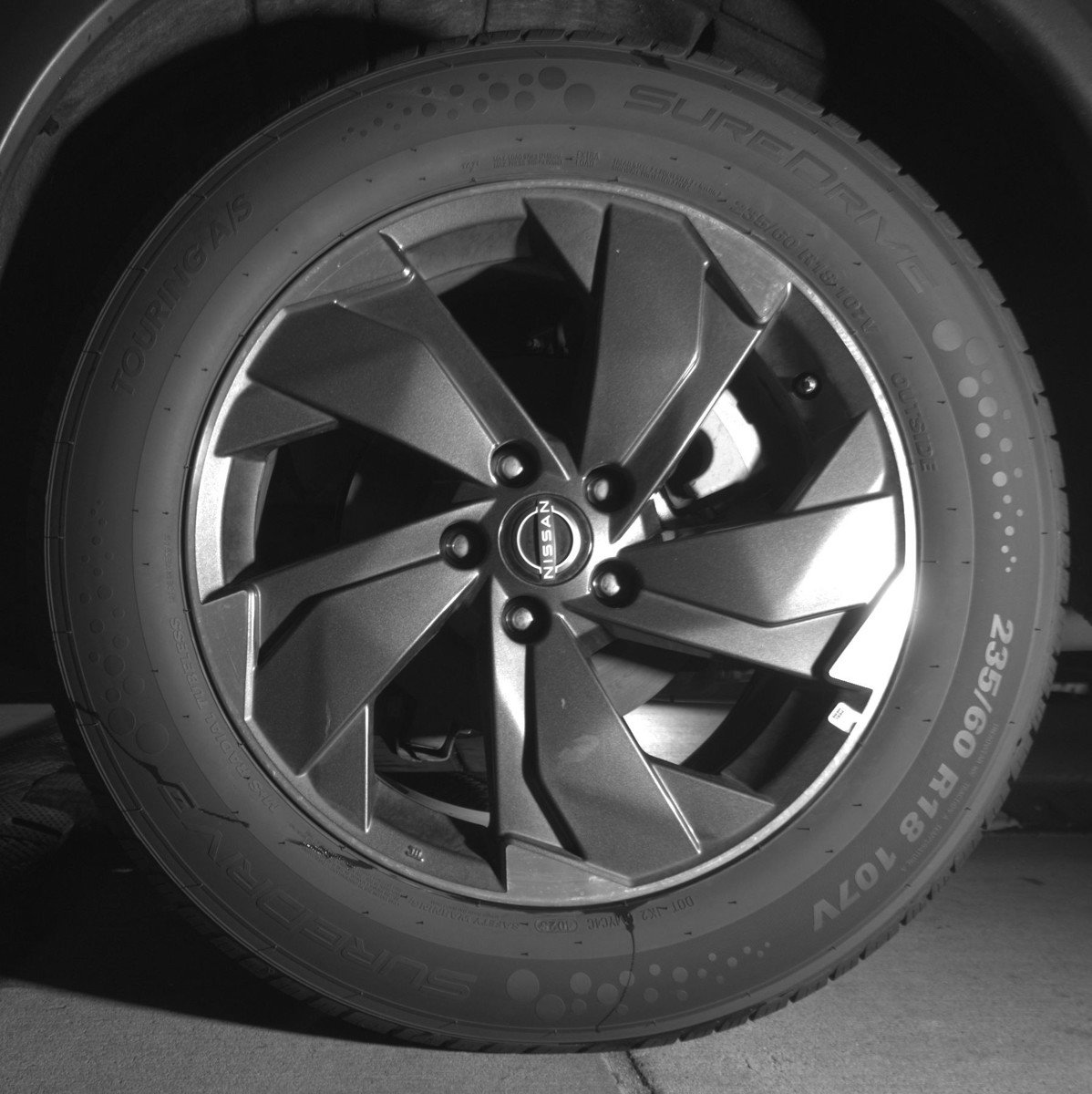 Used 2025 Nissan Rogue SV image 14