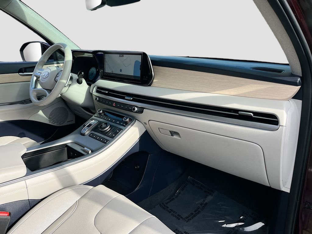 Used 2024 Hyundai Palisade Limited image 32