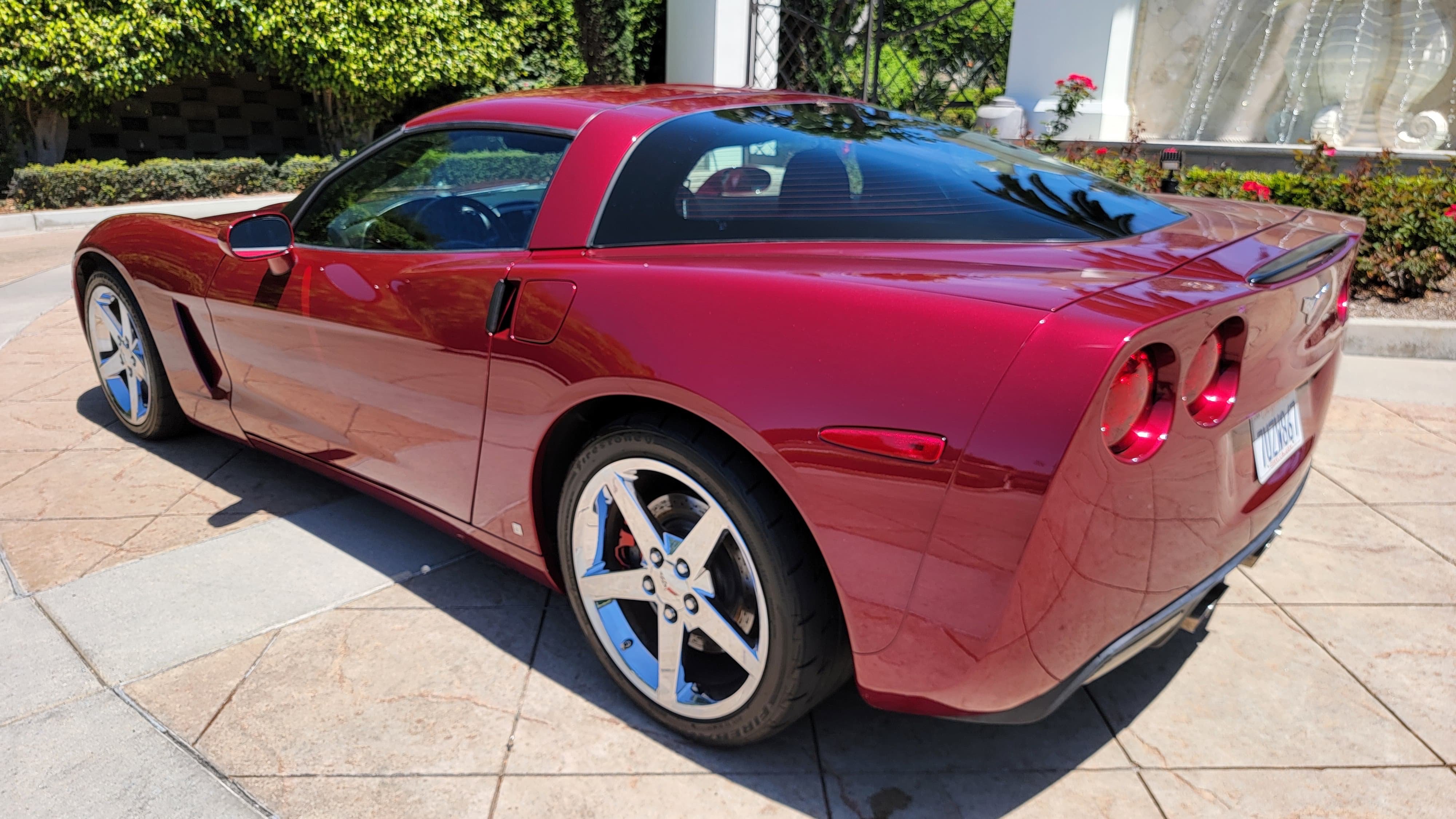 Used 2007 Chevrolet Corvette Coupe w/ Performance Package RWD image 26