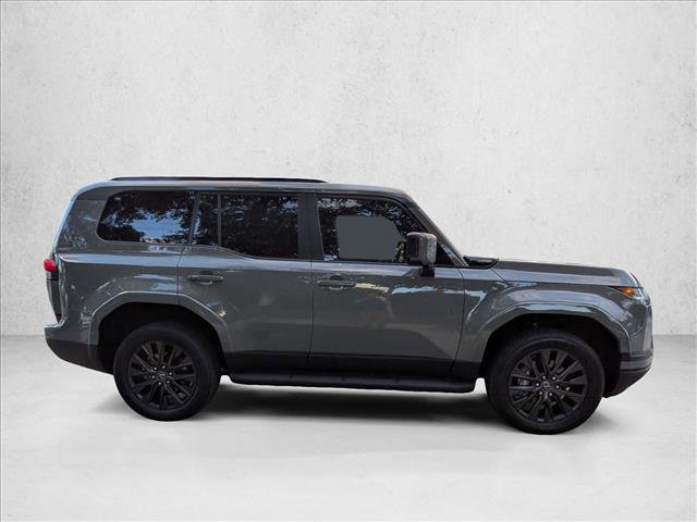 Used 2025 Lexus GX 550 w/ Cold Area Package image 4