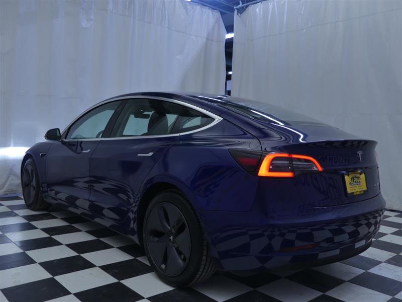 Used 2018 Tesla Model 3 Long Range image 4