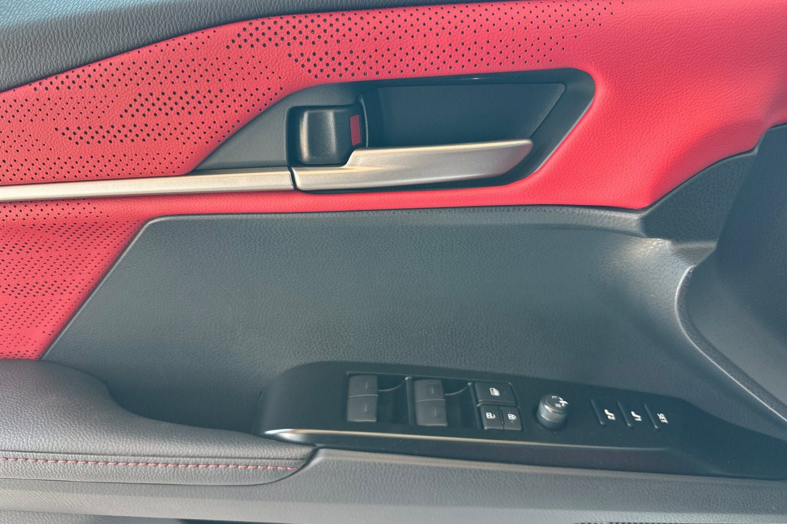 New 2026 Toyota Camry XSE FWD image 12
