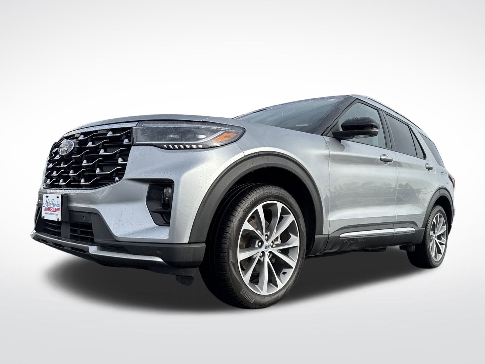 Used 2025 Ford Explorer Platinum w/ Ultimate Package image 2