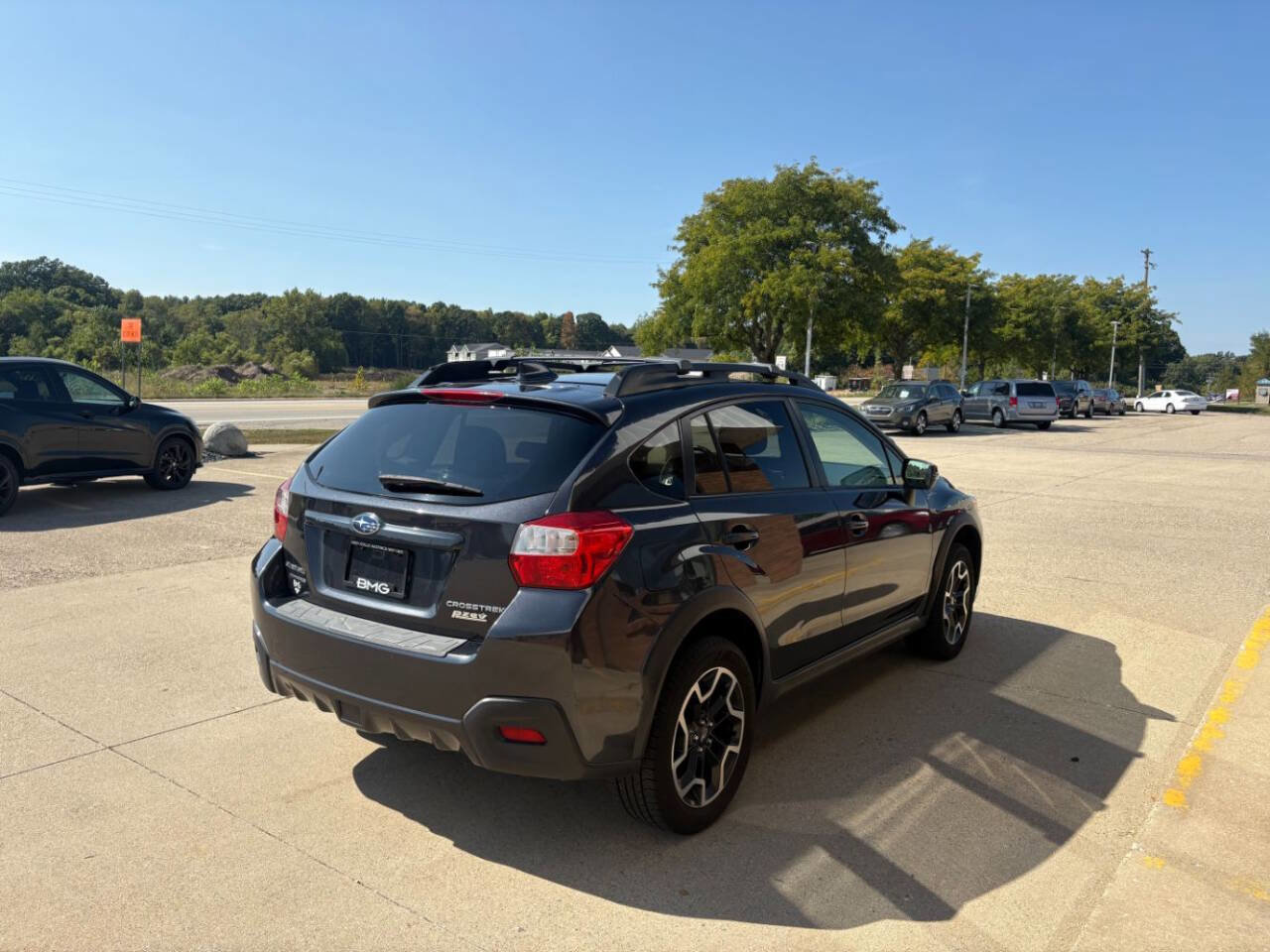 Used 2016 Subaru Crosstrek 2.0i Limited image 3