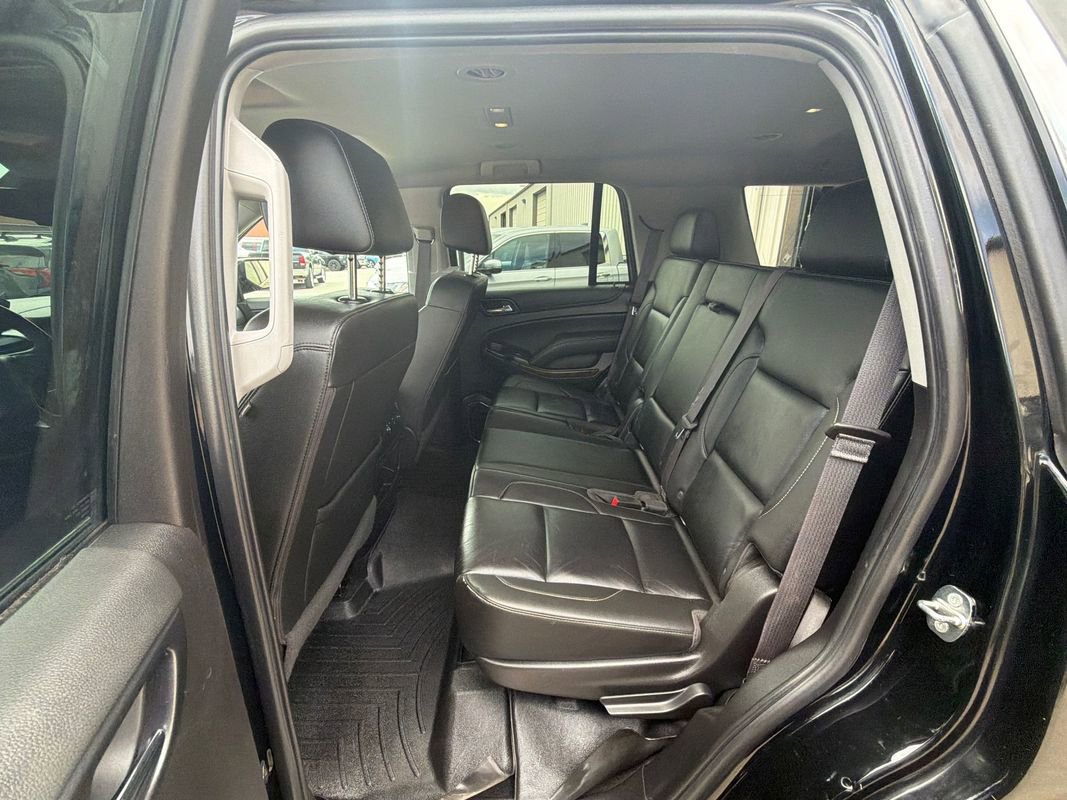 Used 2017 Chevrolet Tahoe LT w/ Luxury Package AWD/4WD image 12