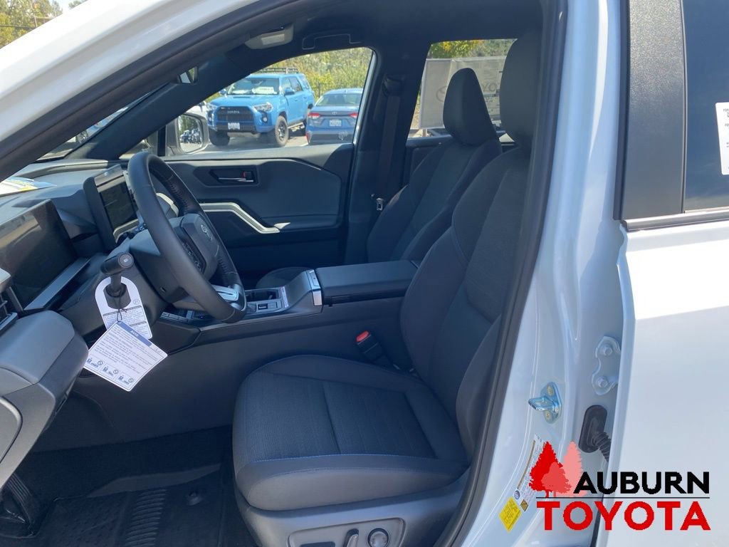 New 2026 Toyota RAV4 SE AWD/4WD image 27