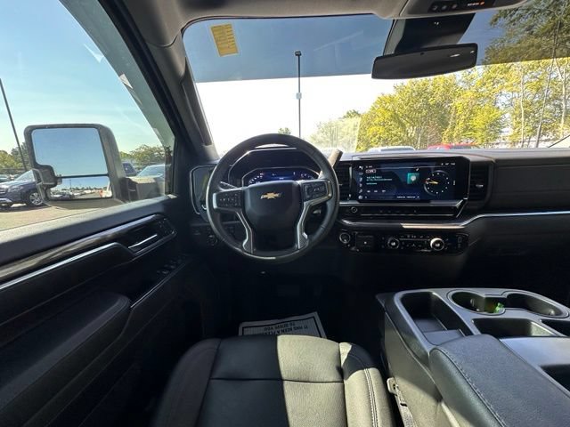 Used 2024 Chevrolet Silverado 2500 LTZ AWD/4WD image 18