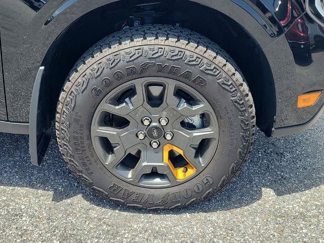 Certified 2025 Ford Maverick Tremor AWD/4WD image 8