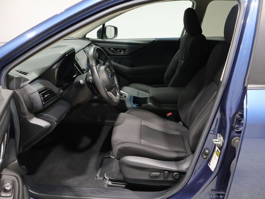 Used 2020 Subaru Outback Premium image 8