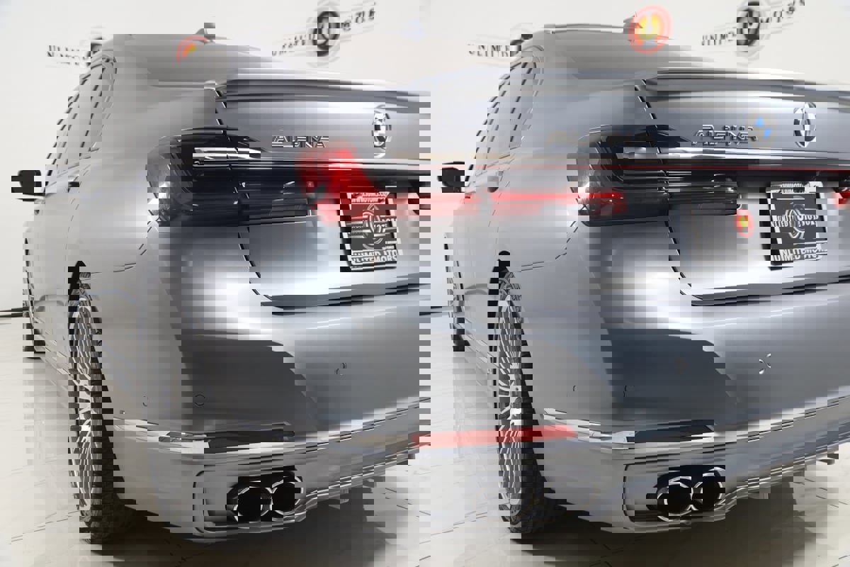 Used 2022 BMW ALPINA B7 xDrive w/ Luxury Rear Seating Package image 43