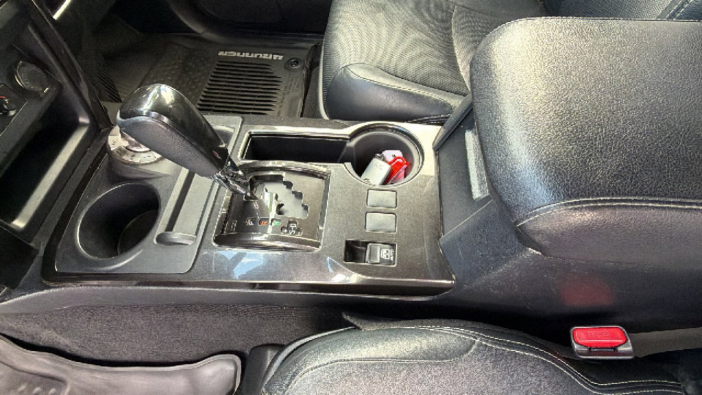 Used 2019 Toyota 4Runner Limited AWD/4WD image 13