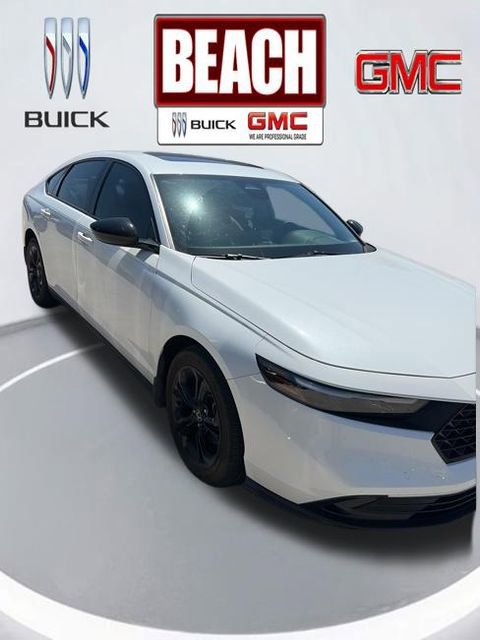 Used 2025 Honda Accord SE image 2