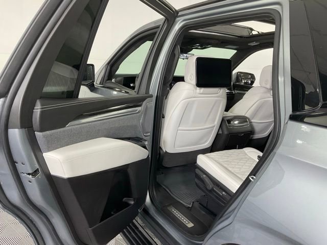 Used 2025 Cadillac Escalade V w/ LPO, Floor Liner Package image 29