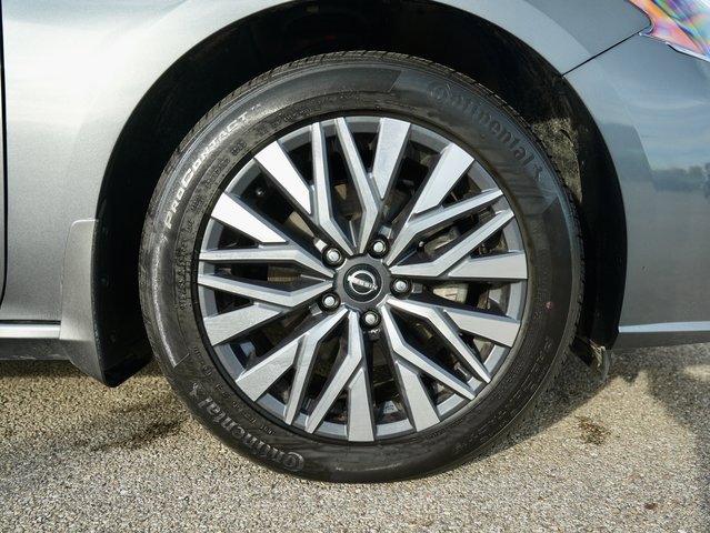 Used 2023 Nissan Altima 2.5 SV w/ SV Premium Package image 32