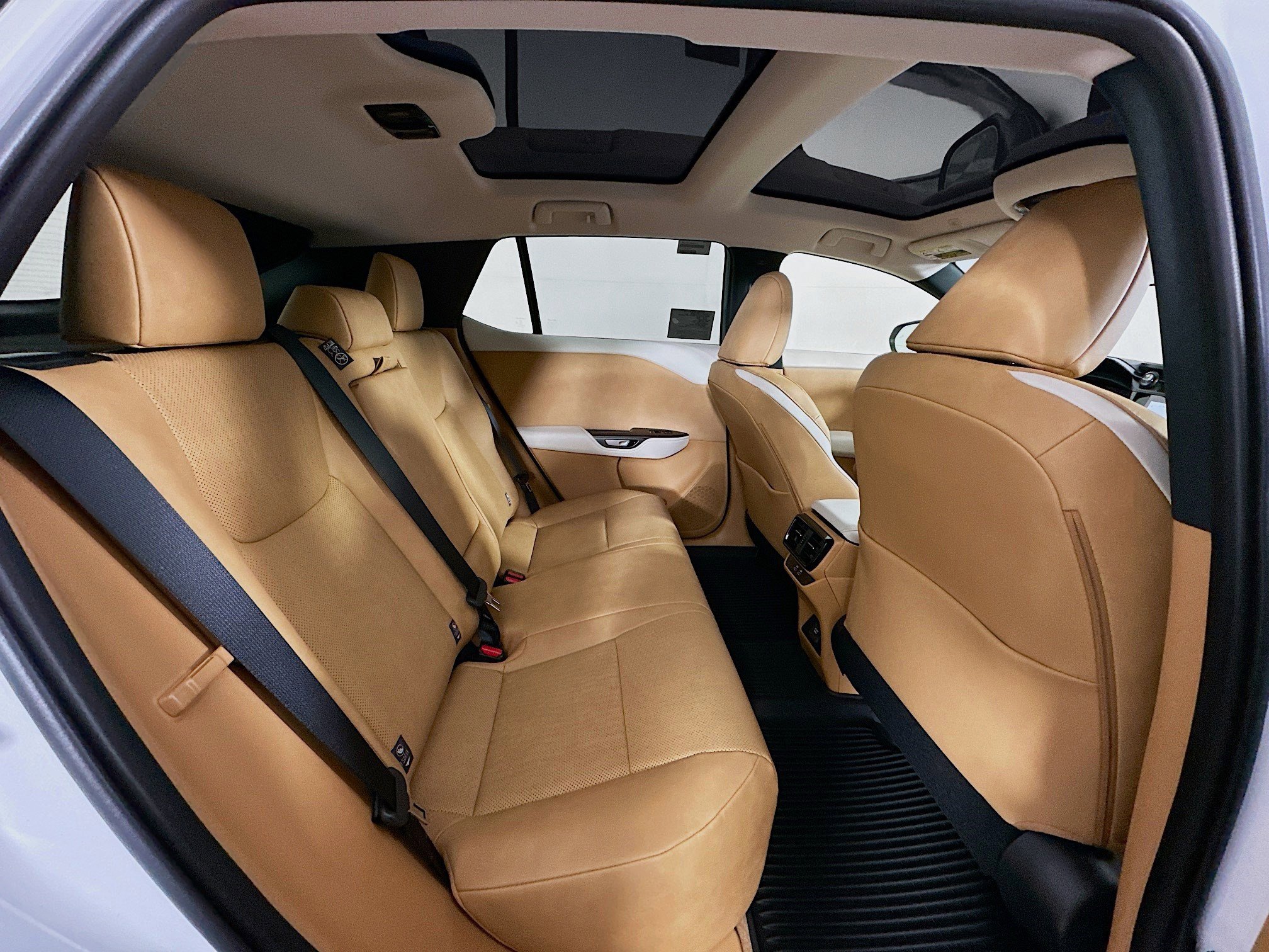 New 2026 Lexus RZ 450e AWD image 31