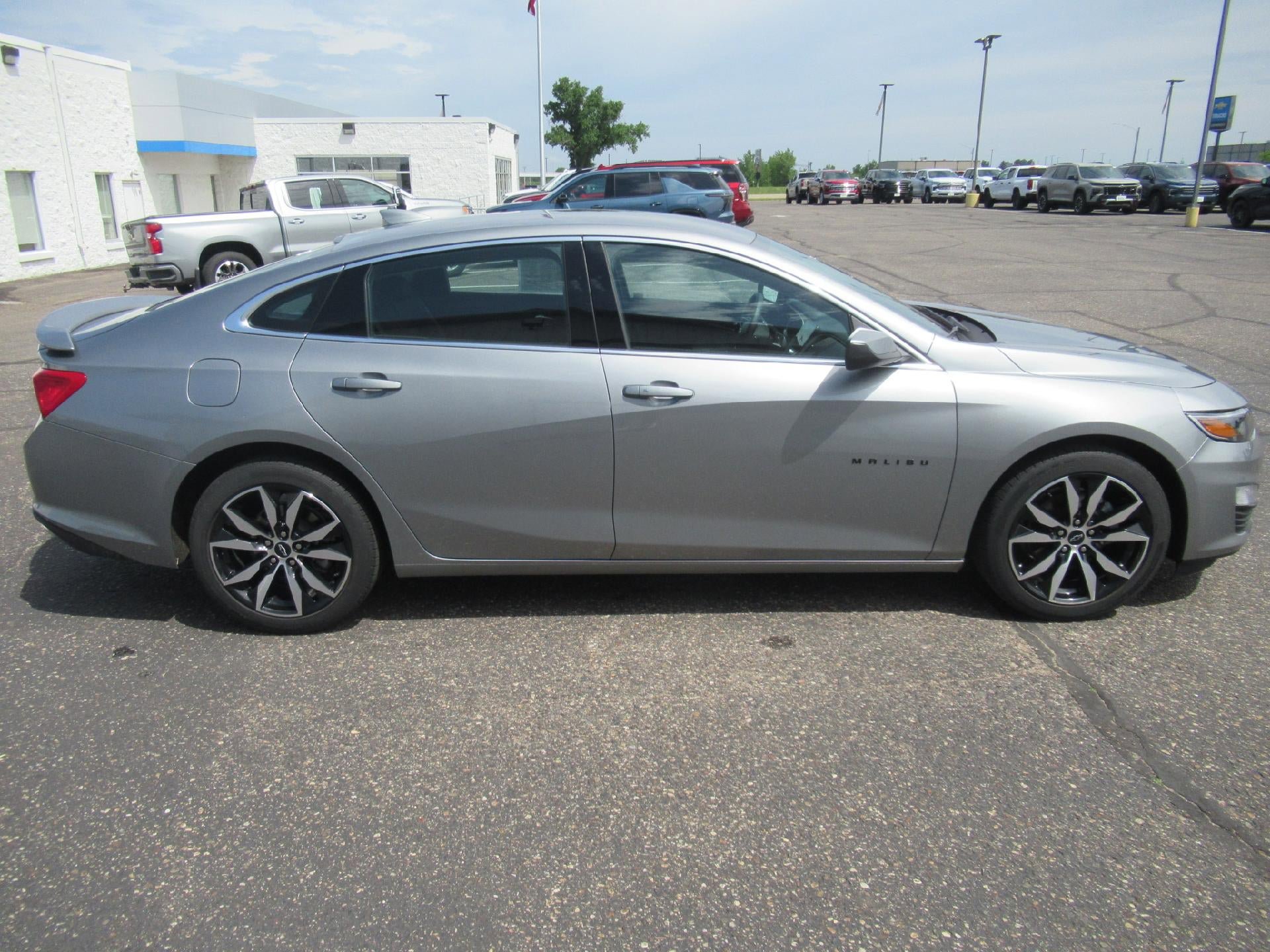 Certified 2024 Chevrolet Malibu RS FWD image 4