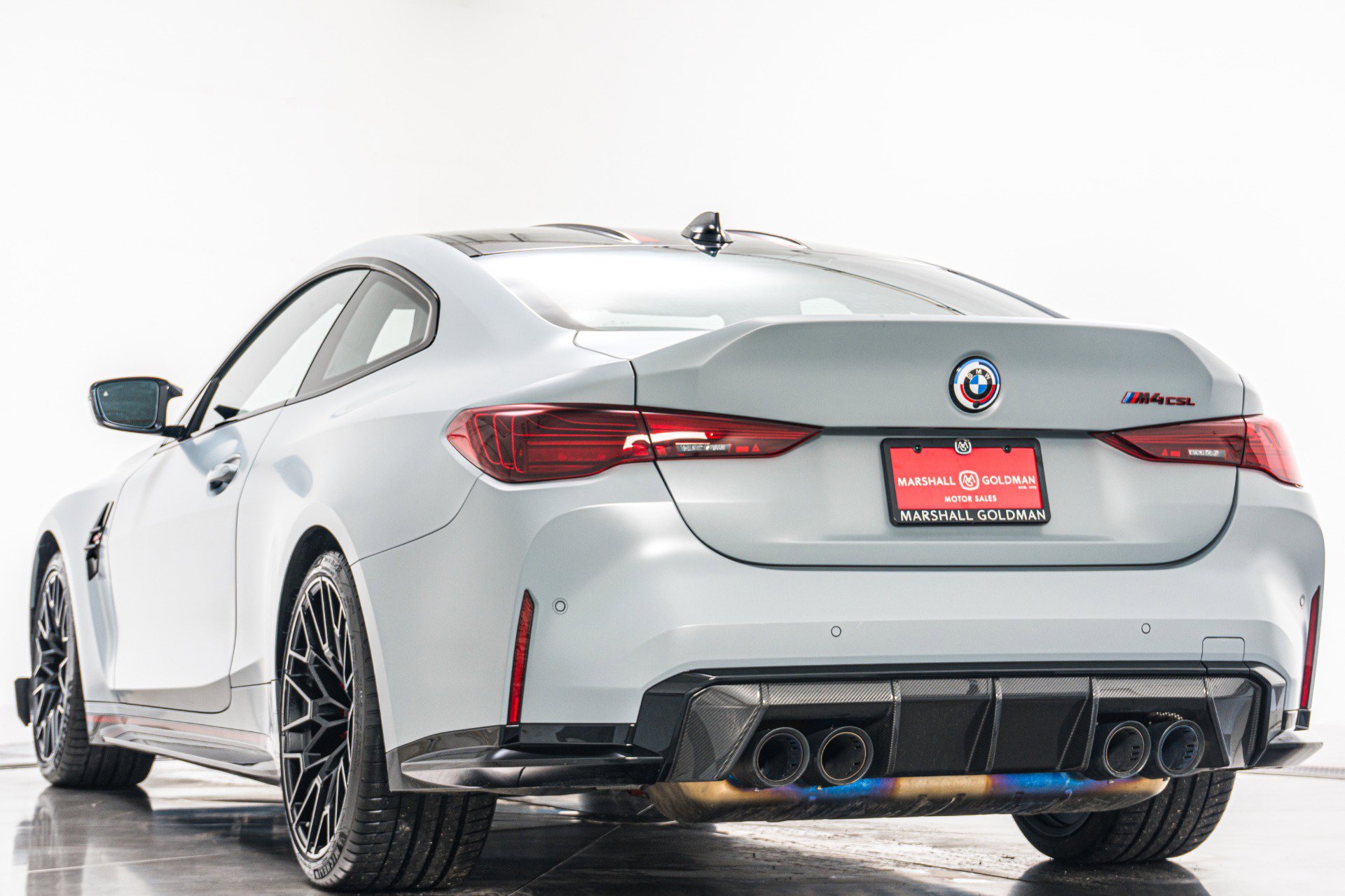 Used 2023 BMW M4 CSL image 7