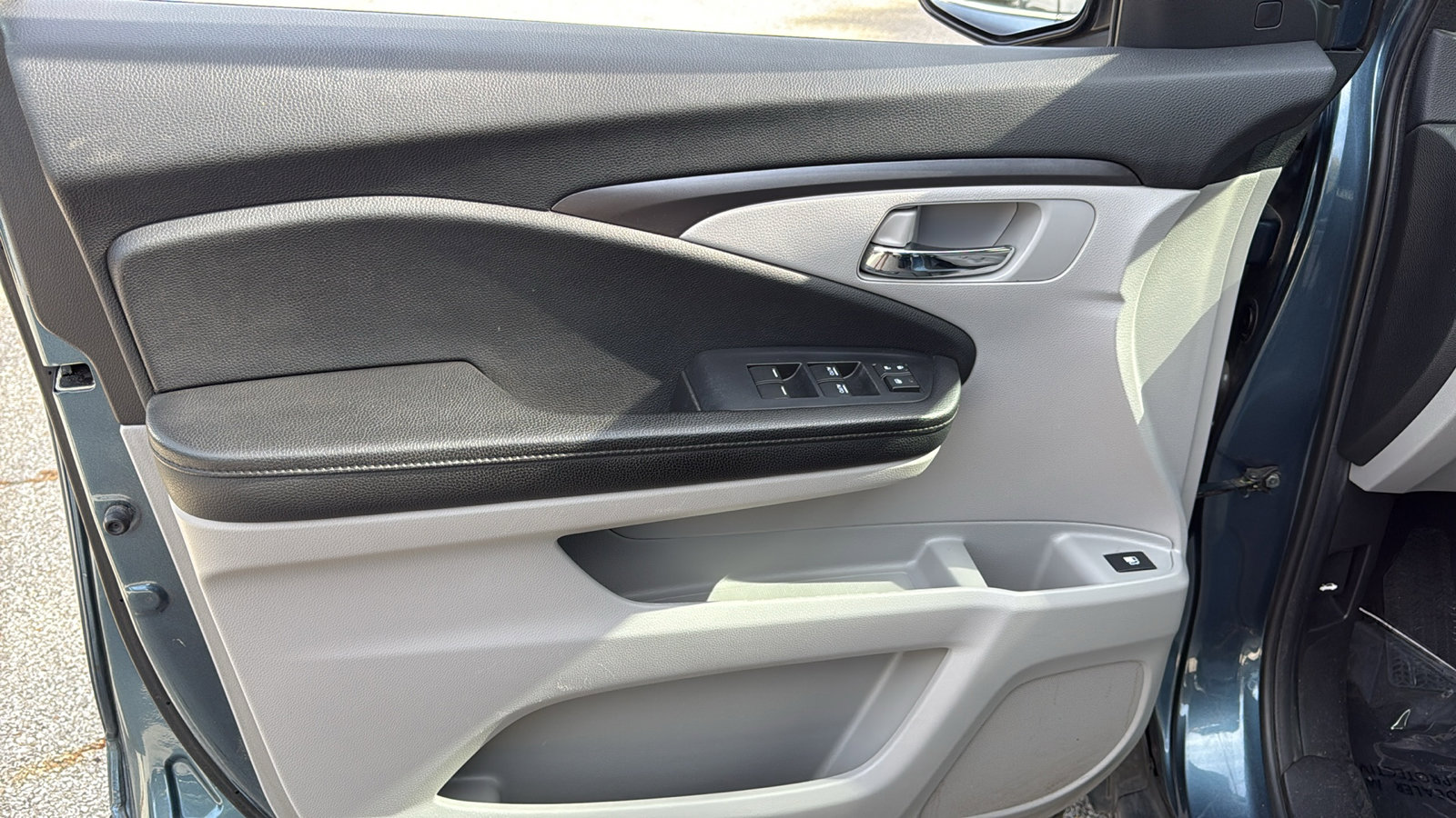 Used 2021 Honda Pilot EX image 10