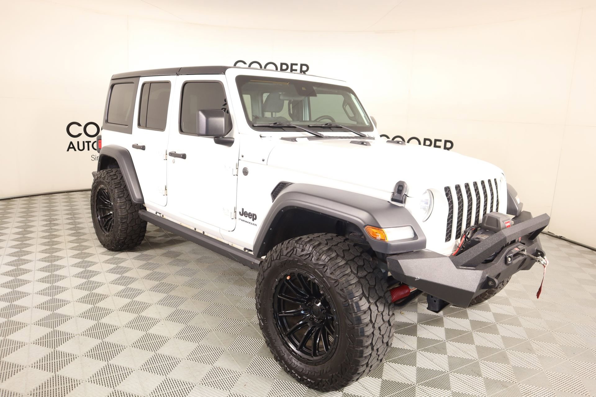 Used 2024 Jeep Wrangler Sport S image 1