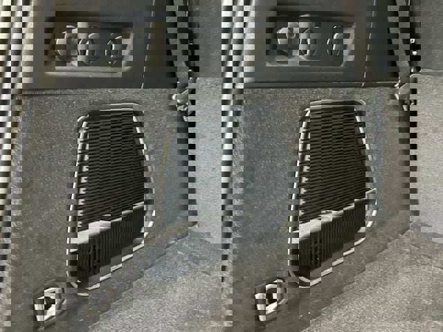 New 2025 Jeep Grand Wagoneer Series III w/ HD Trailer Tow Package image 25