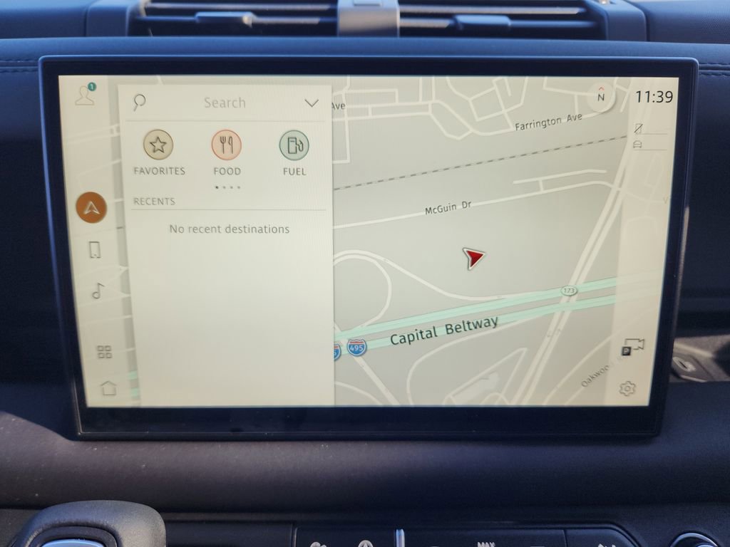 Used 2025 Land Rover Defender 110 S image 19