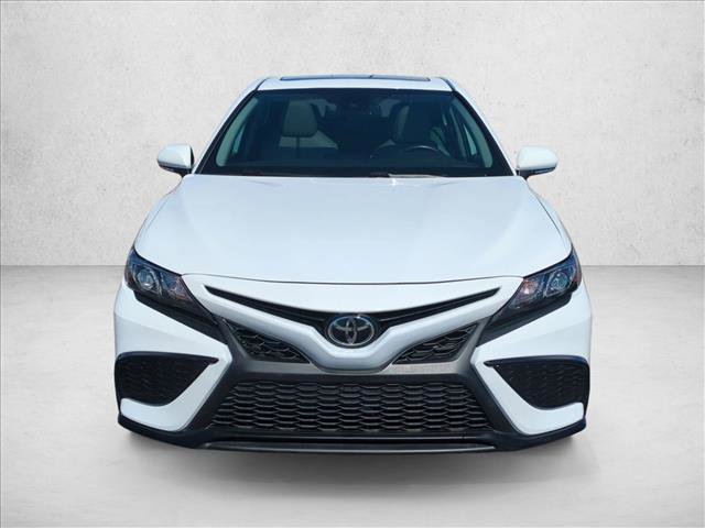 Used 2021 Toyota Camry SE w/ Convenience Package image 2