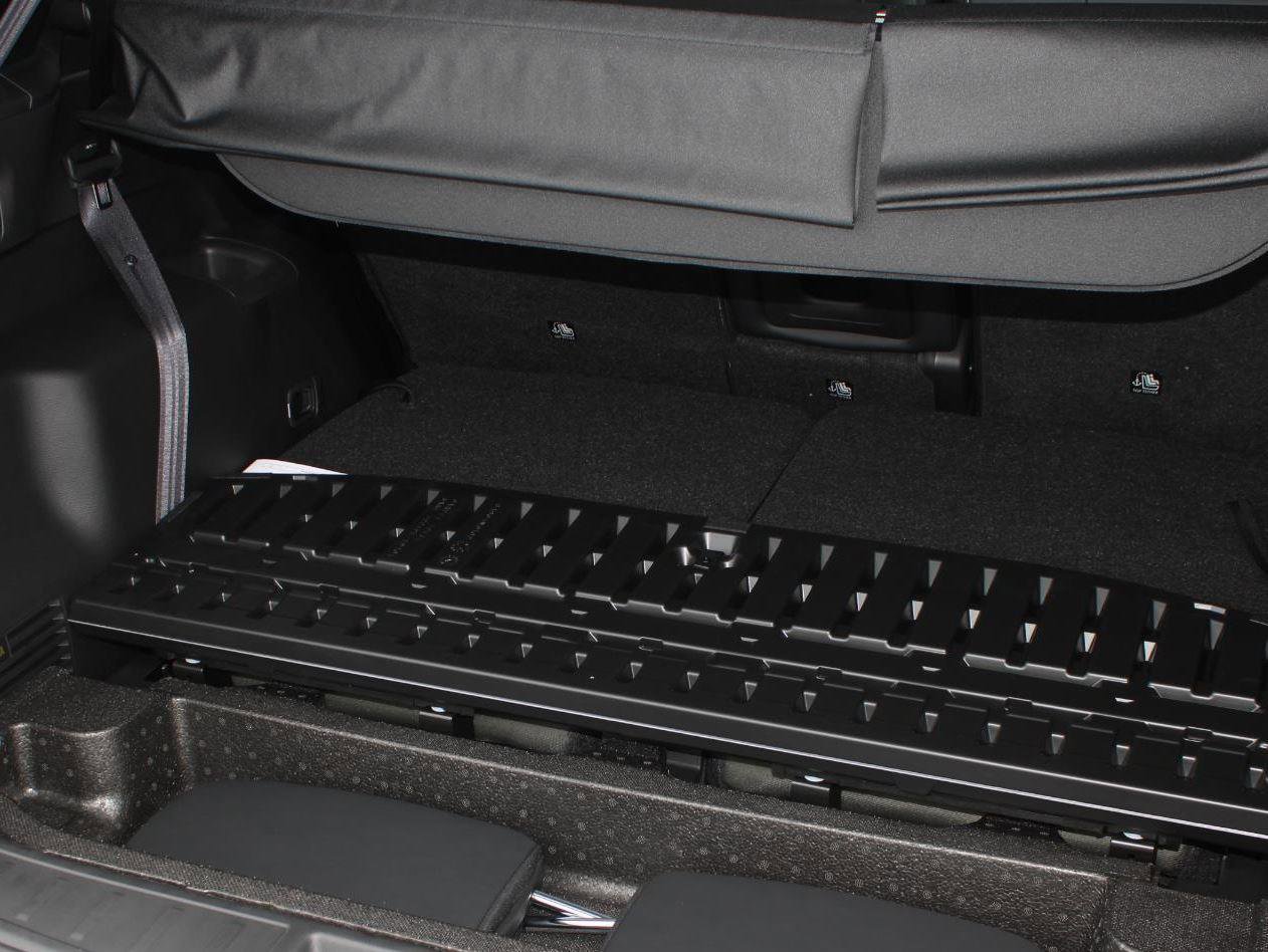 New 2025 Mitsubishi Outlander SE image 9