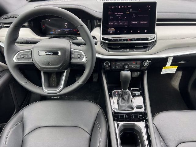 New 2026 Jeep Compass Limited AWD/4WD image 3