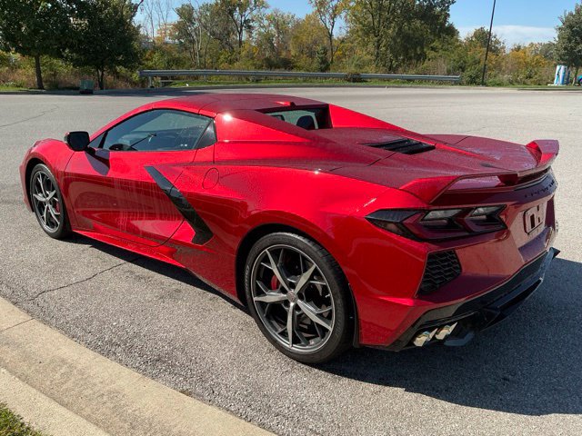 Used 2021 Chevrolet Corvette Stingray Premium Conv w/ Z51 Performance Package RWD image 4