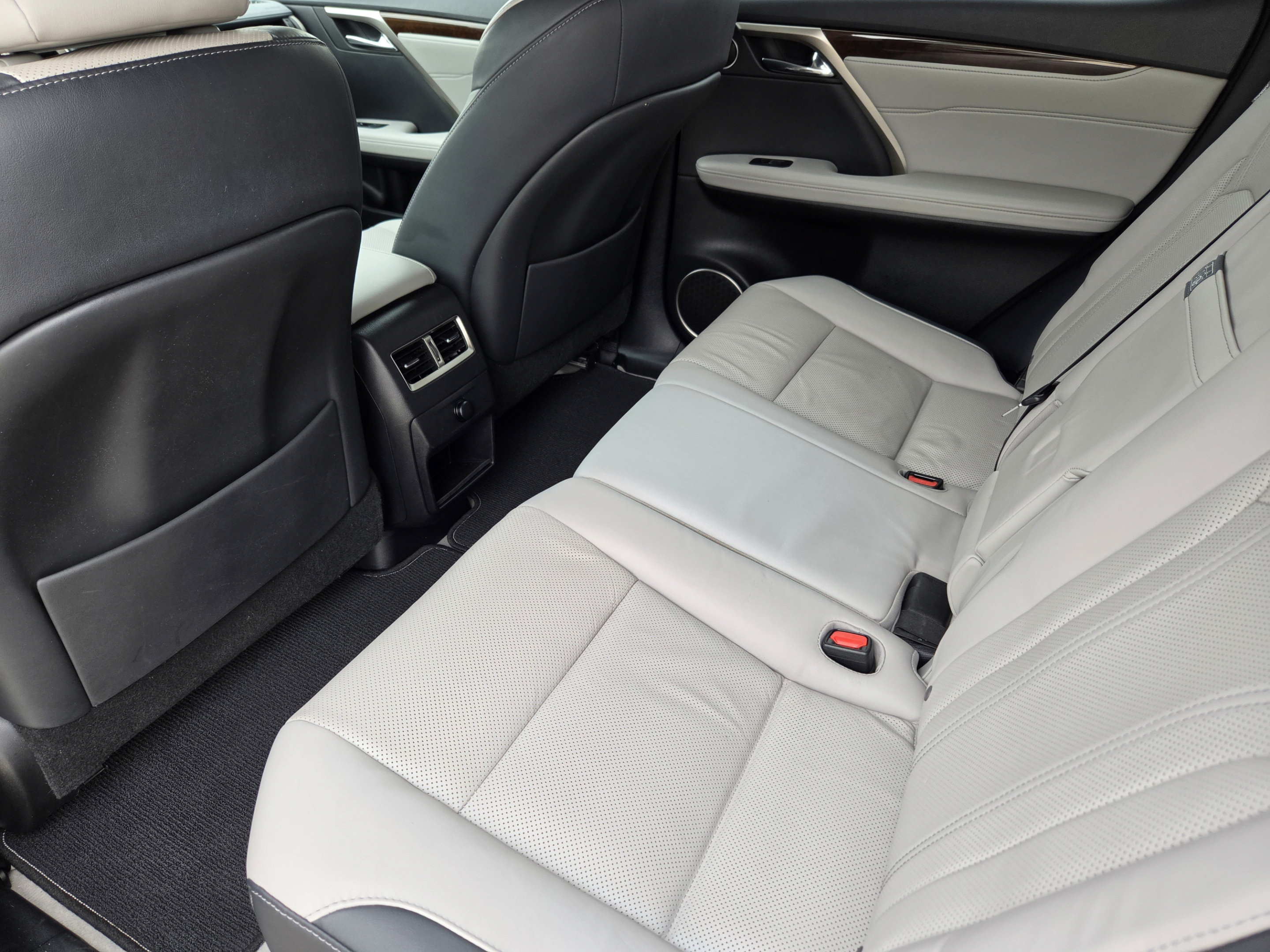 Used 2019 Lexus RX 350 FWD w/ Navigation Package image 38