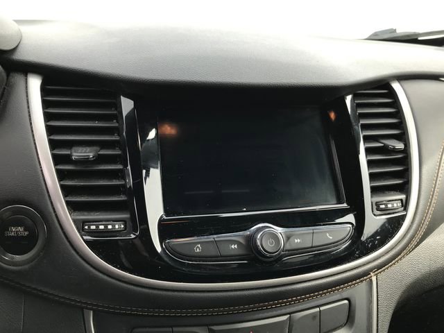 Used 2018 Chevrolet Trax LT w/ Sun & Sound Package image 11
