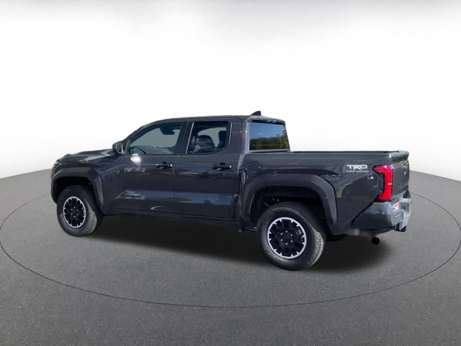 Used 2025 Toyota Tacoma TRD Off-Road image 10