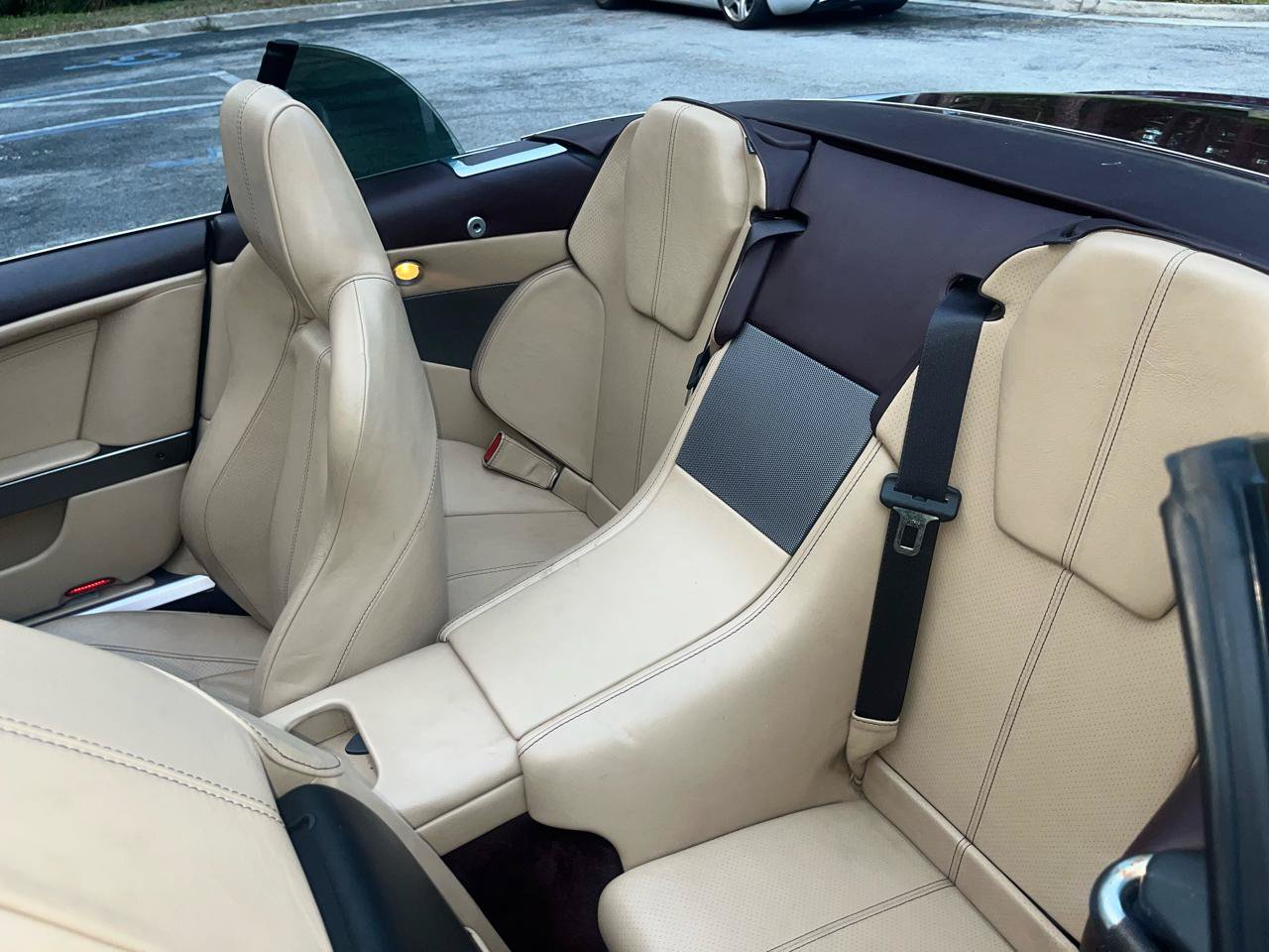 Used 2007 Aston Martin DB9 Volante RWD image 34