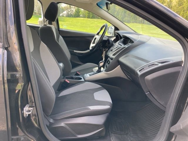 Used 2012 Ford Focus SE FWD image 26