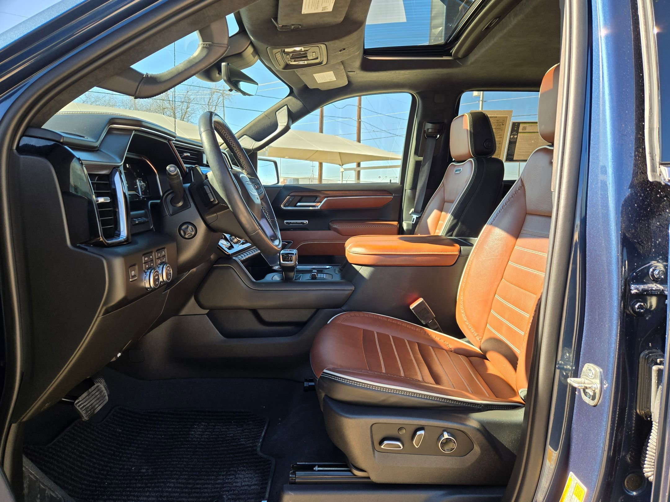 Certified 2023 GMC Sierra 1500 Denali Ultimate image 9