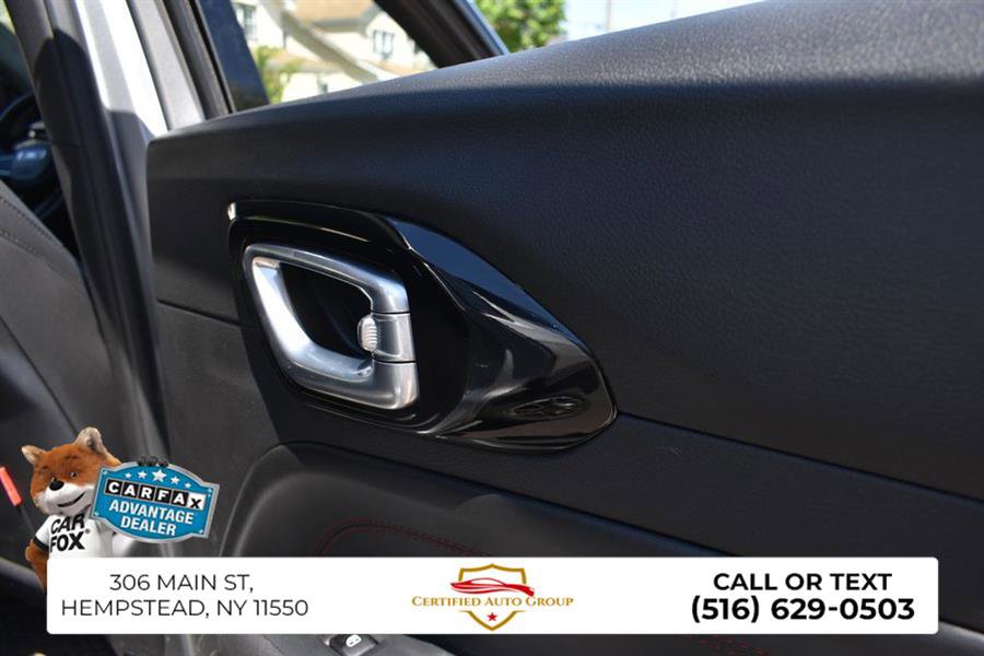 Used 2025 Jeep Compass Trailhawk AWD/4WD image 28