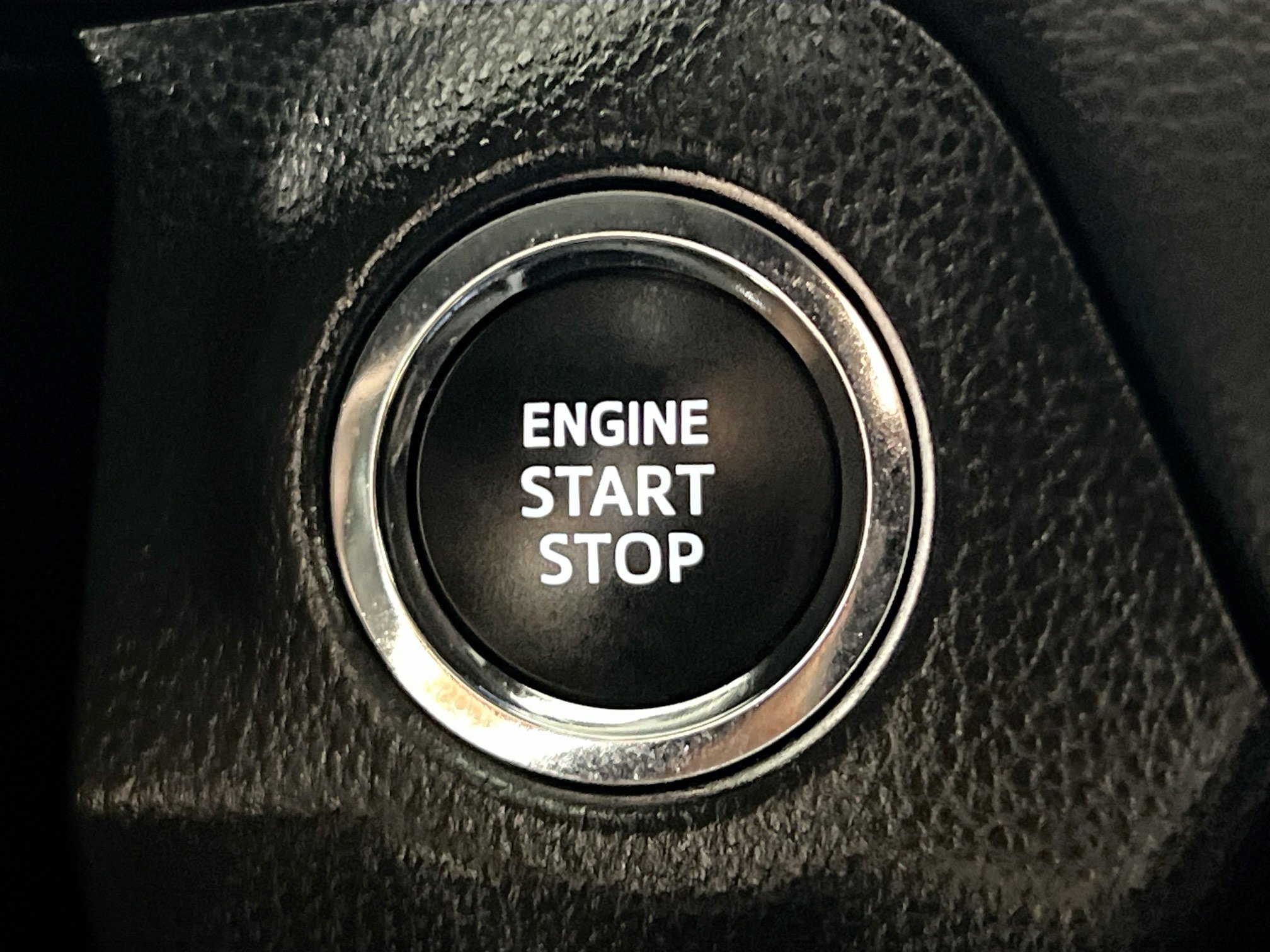 Used 2025 Toyota RAV4 XLE Premium image 24