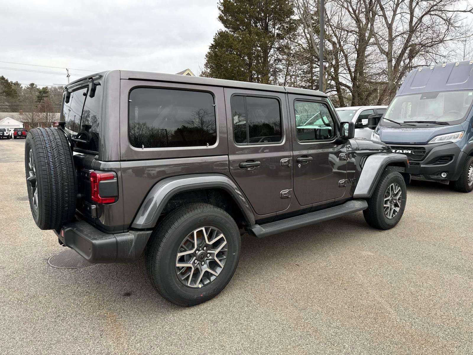 New 2026 Jeep Wrangler Unlimited Sahara AWD/4WD image 2