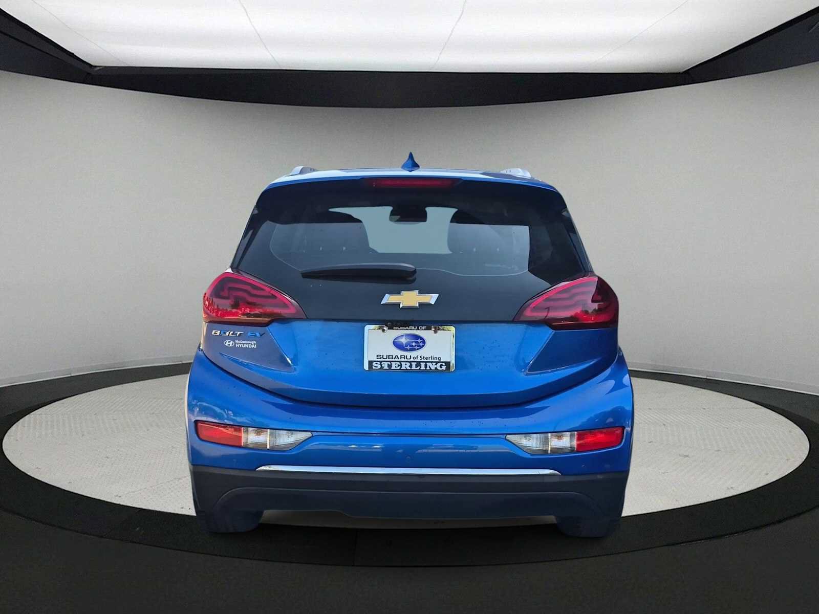 Used 2020 Chevrolet Bolt Premier w/ Infotainment Package FWD image 7
