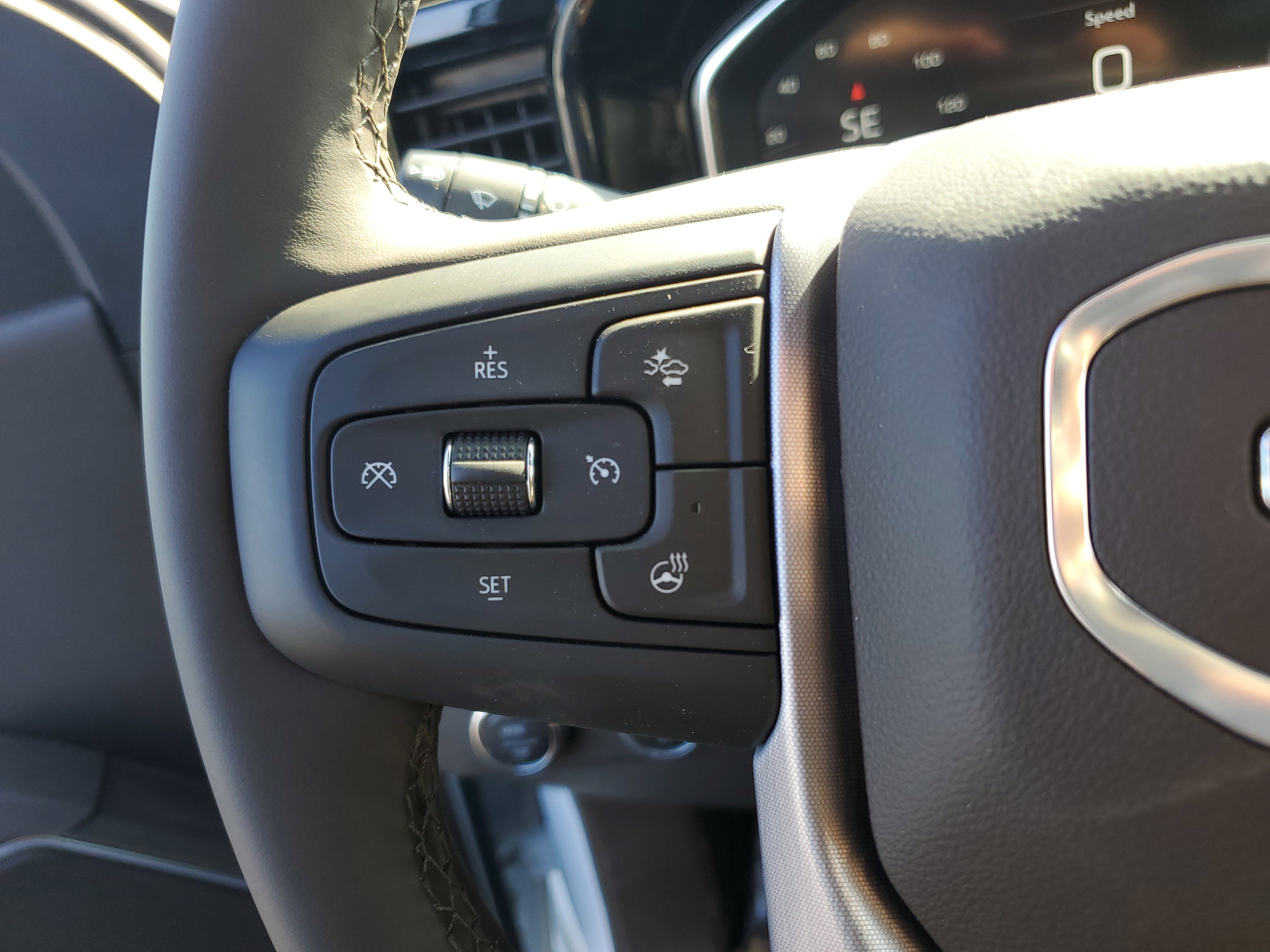 New 2025 GMC Sierra 3500 SLE w/ SLE Convenience Package image 12