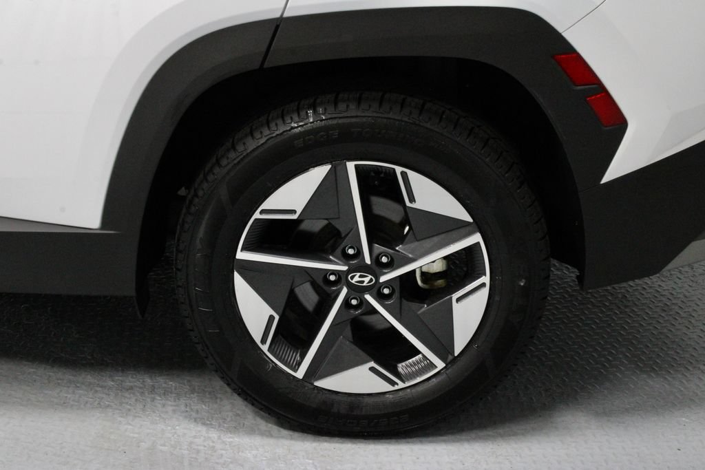 Used 2025 Hyundai Tucson SEL AWD/4WD image 19