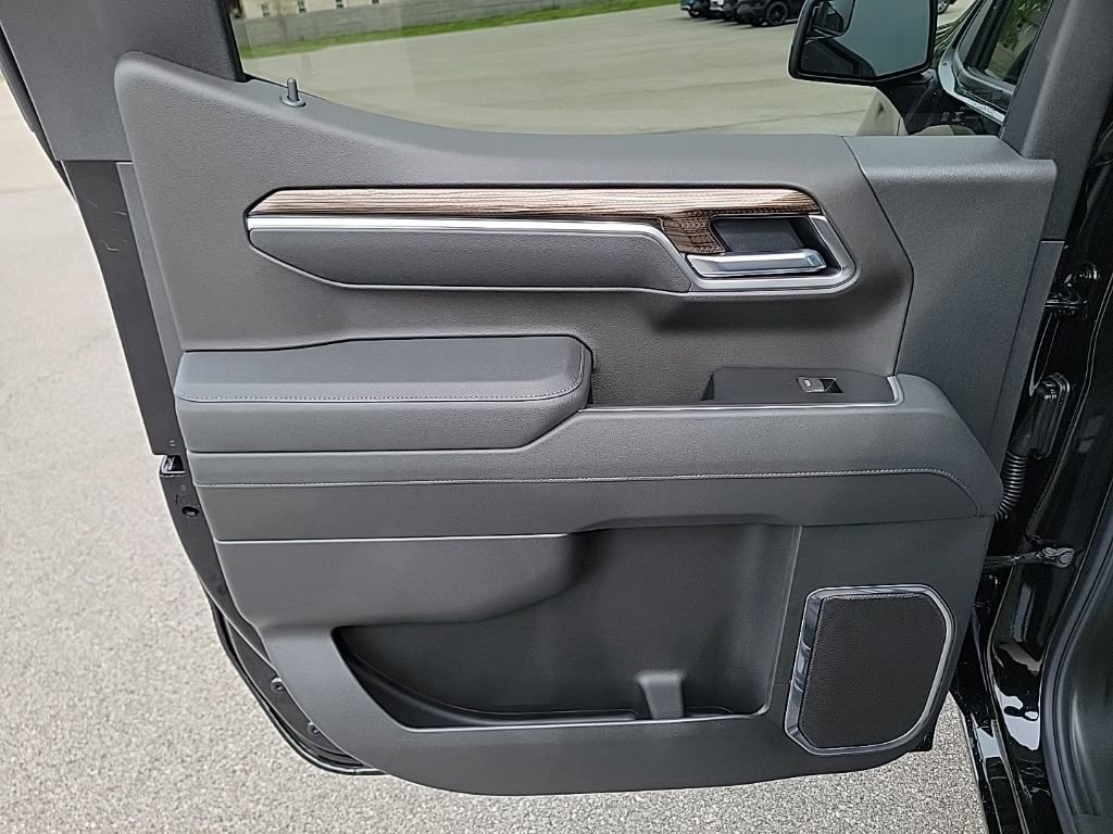 New 2026 Chevrolet Silverado 1500 LT AWD/4WD image 16