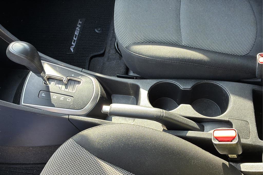 Used 2014 Hyundai Accent GS FWD image 20