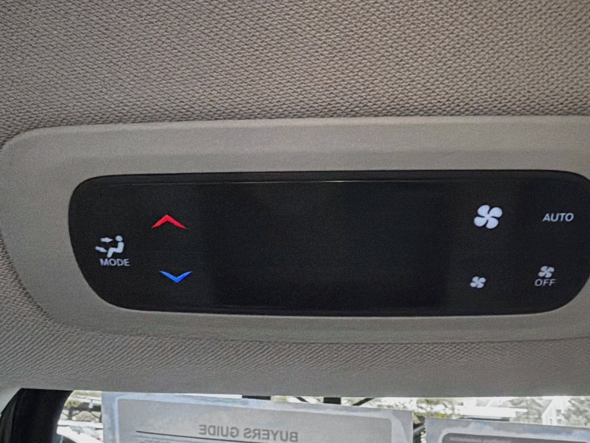 Used 2023 Chrysler Pacifica Touring-L FWD image 26