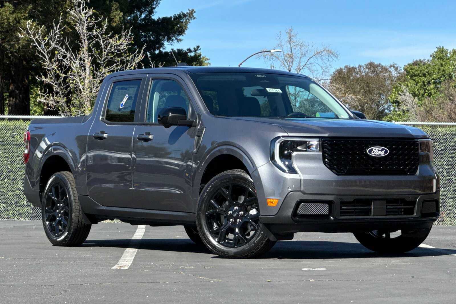 New 2026 Ford Maverick Lariat w/ Black Appearance Package AWD/4WD image 9