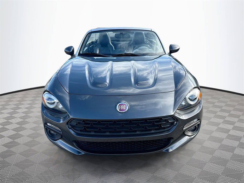 Used 2017 FIAT 124 Spider Lusso video 2