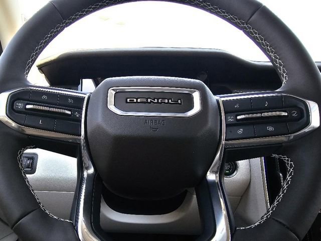 Used 2024 GMC Acadia Denali AWD/4WD image 32
