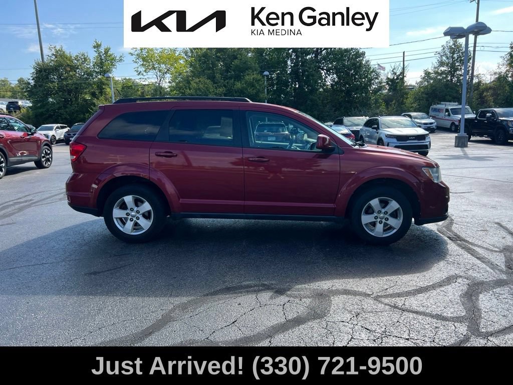 Used 2011 Dodge Journey Mainstreet w/ Popular Equipment Group FWD image 4
