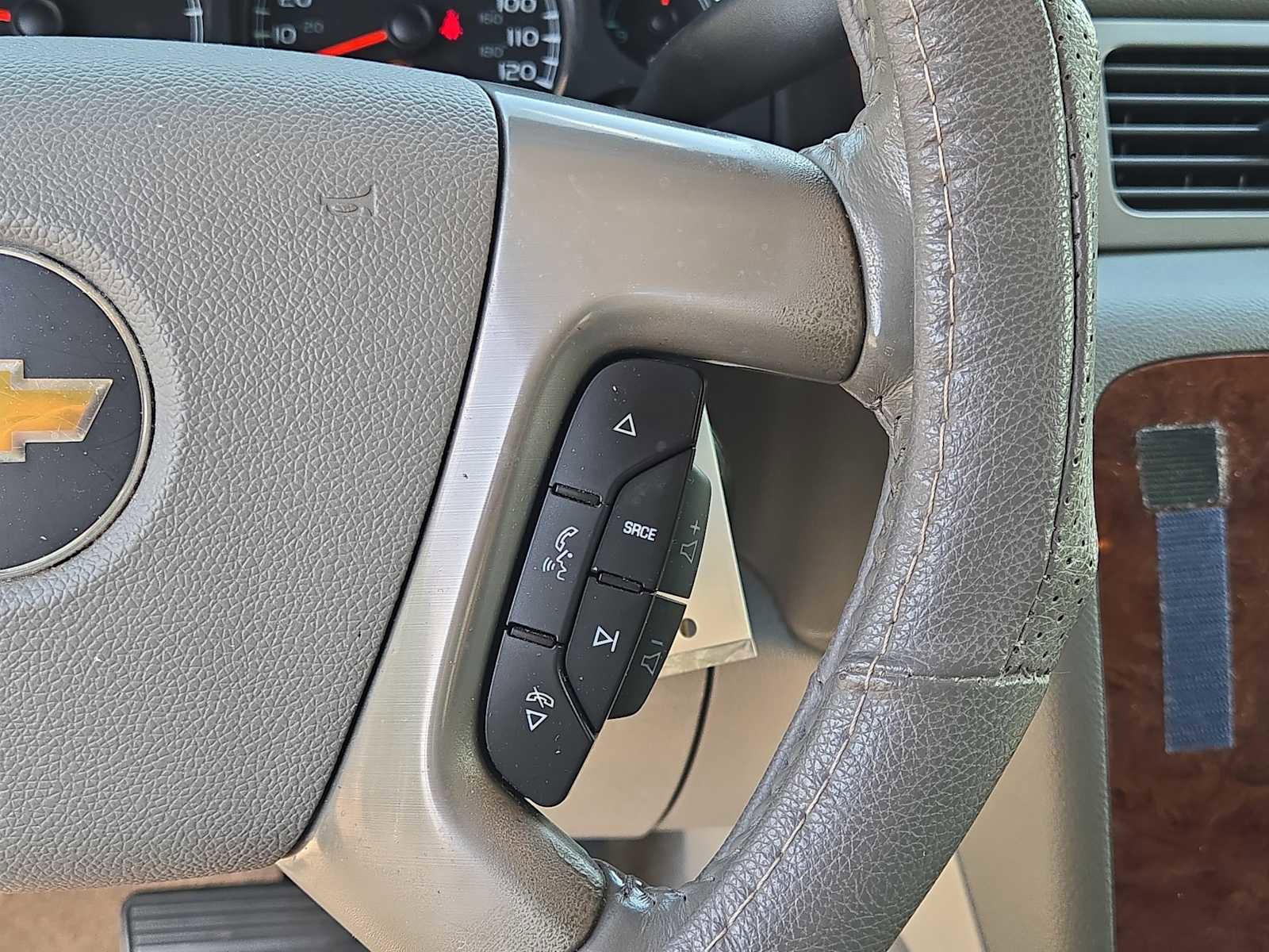 Used 2014 Chevrolet Tahoe LTZ RWD image 24